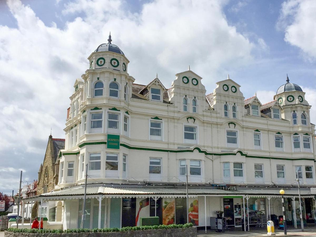Royal Manor Park Lägenhet Llandudno Exteriör bild