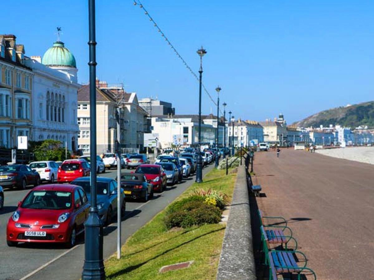 Royal Manor Park Lägenhet Llandudno Exteriör bild